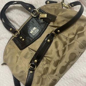 VINTAGE COACH HOBO BAG WITH SHOULDER STRAP